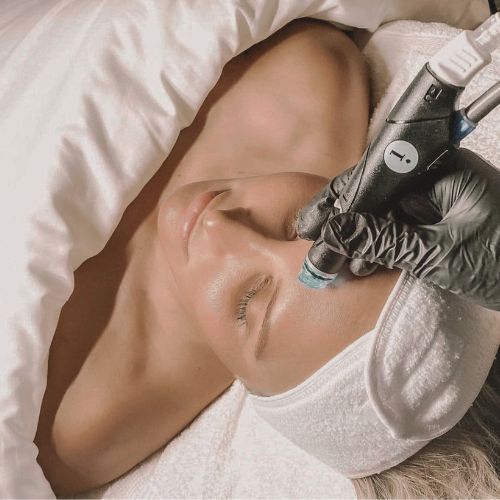 9 Hydrafacial™ for the price of  7