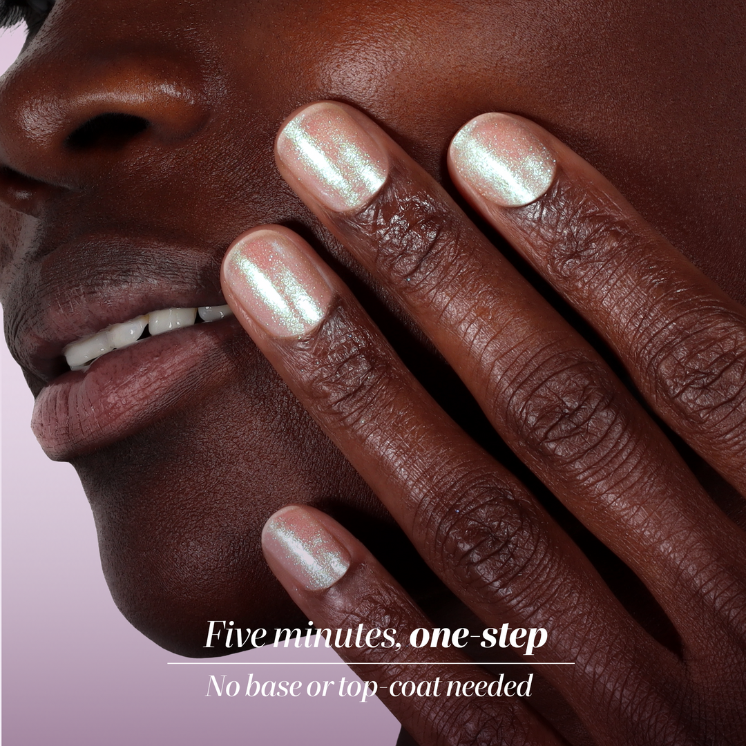 LONDONTOWN londontown-shimmering-nail-highlighter-stardust-12ml gallery image 3